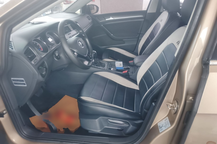 Volkswagen Golf 2016 car image #15