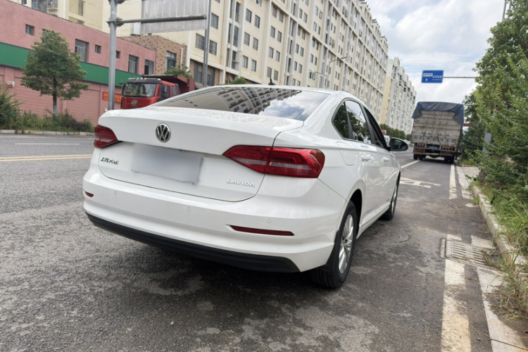 Volkswagen Lavida 2019 #7 Volkswagen Lavida 2019 car image #7