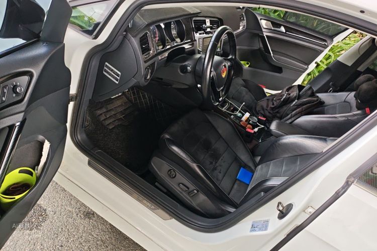 Volkswagen Golf 2015 car image #18