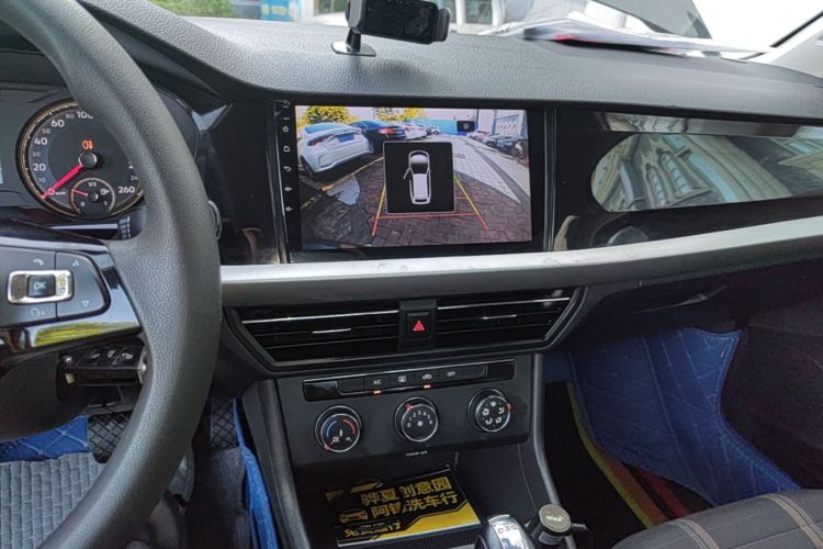Volkswagen Lavida 2019 car image #13