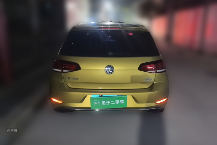 Volkswagen Golf 2018 car image #6