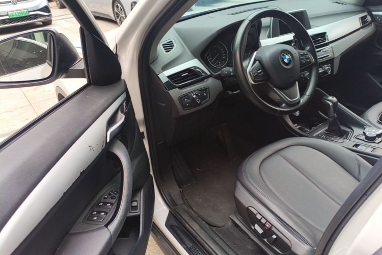 BMW X1 2017 #16 BMW X1 2017 immagine di auto #16