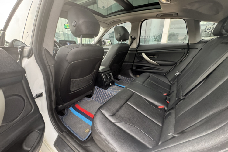 BMW 3 Series GT 2016 #10 BMW 3 Series GT 2016 car image #10