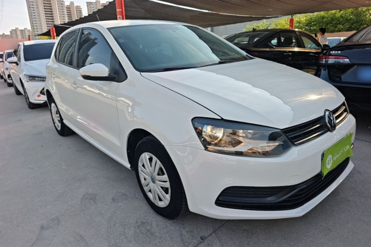 Volkswagen Polo 2017 car image #4