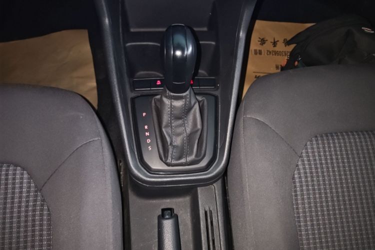 Volkswagen Santana 2022 car image #18