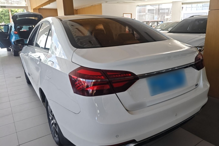 GEELY Emgrand 2020 #5 GEELY Emgrand 2020 car image #5