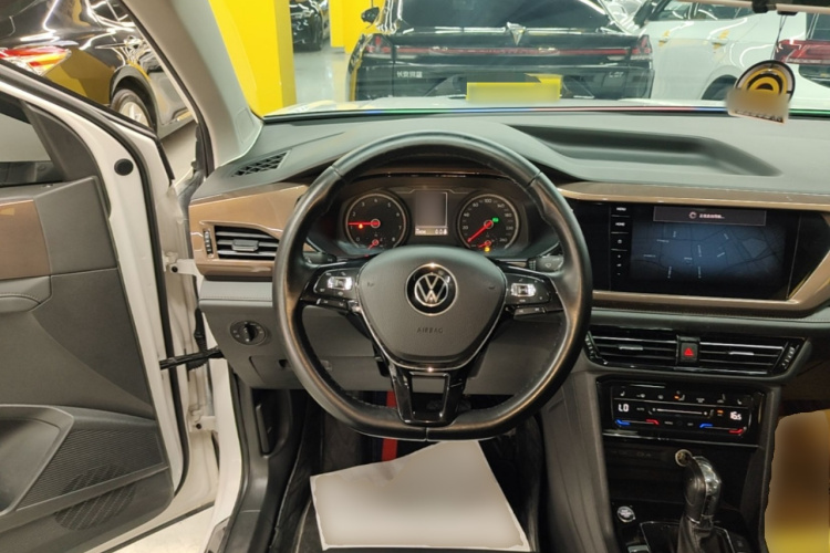 Volkswagen Tharu 2022 صورة سيارة #11