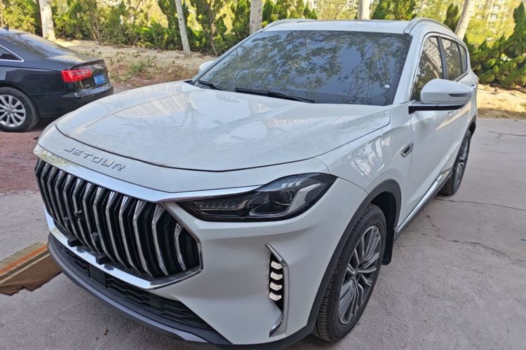 Jetour X70 PLUS 2025 car image #2