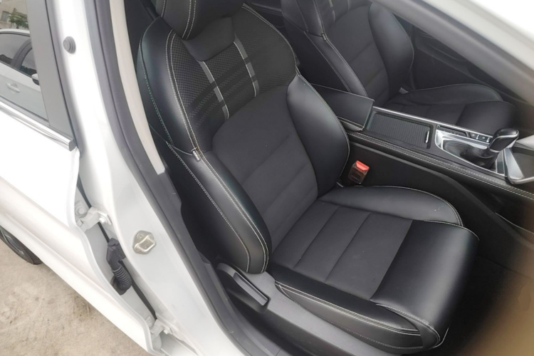 GEELY Binray 2022 car image #28