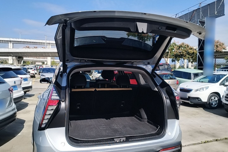 GEELY Boyue L 2024 car image #19