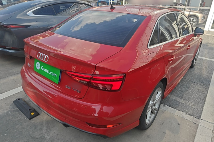 Audi A3 2019 car image #7
