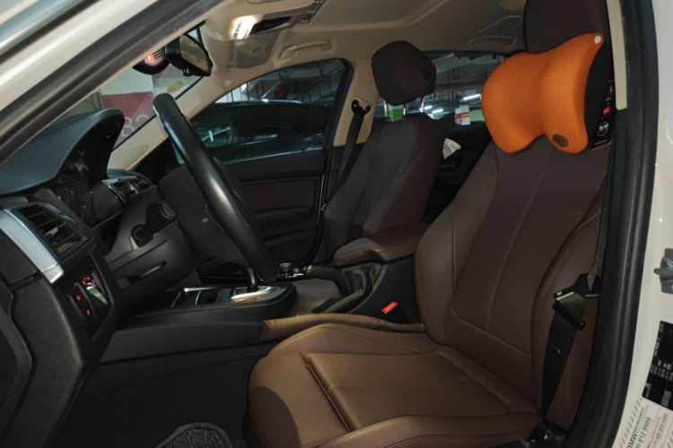 BMW 3 Series 2018 #15 BMW 3 Series 2018 car image #15