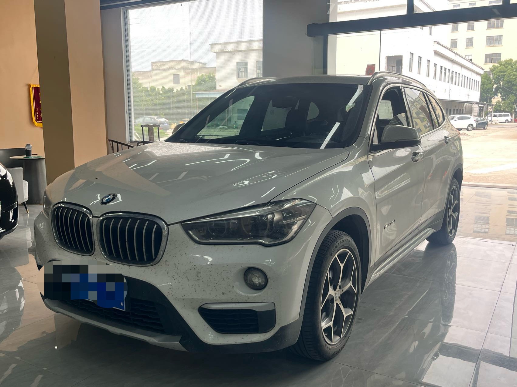 BMW X1 2017 BMW X1 2017 صورة سيارة