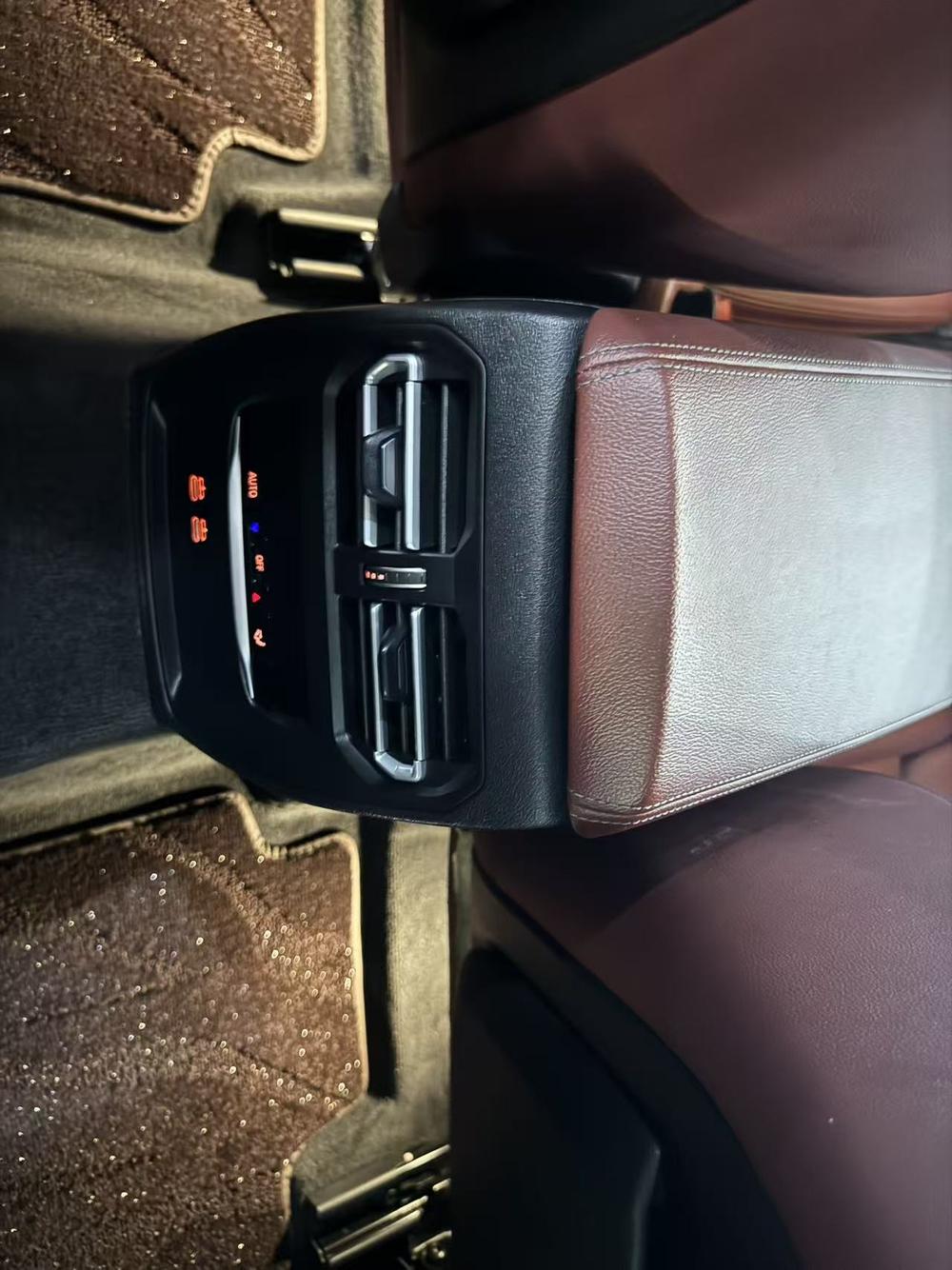 BMW 3 Series 2020 car image #8