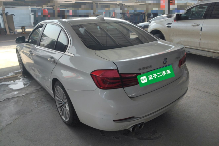 BMW 3 Series 2018 car image #5