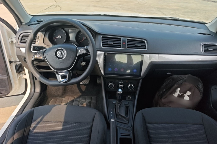 Volkswagen Lavida 2018 car image #10