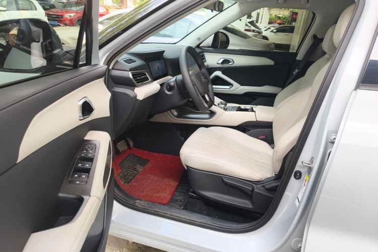 BYD YuanUP 2024 #16 BYD YuanUP 2024 car image #16
