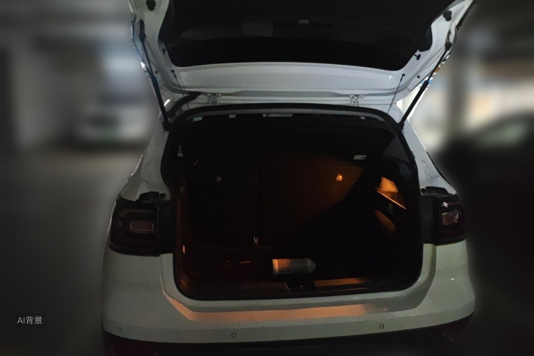 Volkswagen Tacqua 2021 immagine di auto #21
