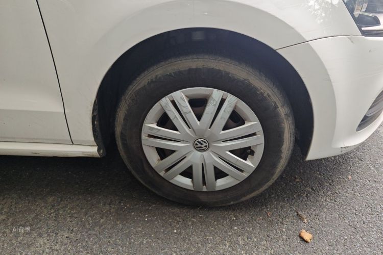 Volkswagen Polo 2018 car image #9