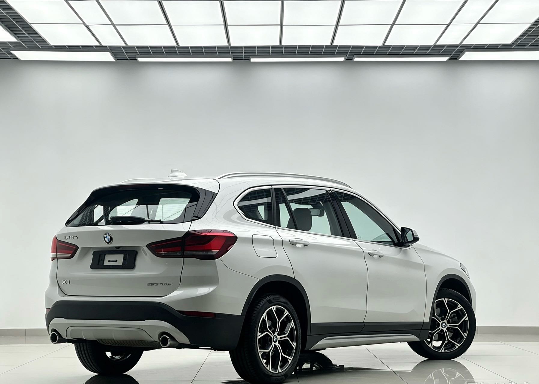 BMW X1 2022 #3 BMW X1 2022 صورة سيارة #3