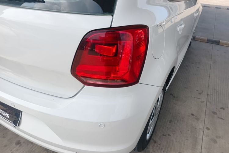 Volkswagen Polo 2017 car image #8