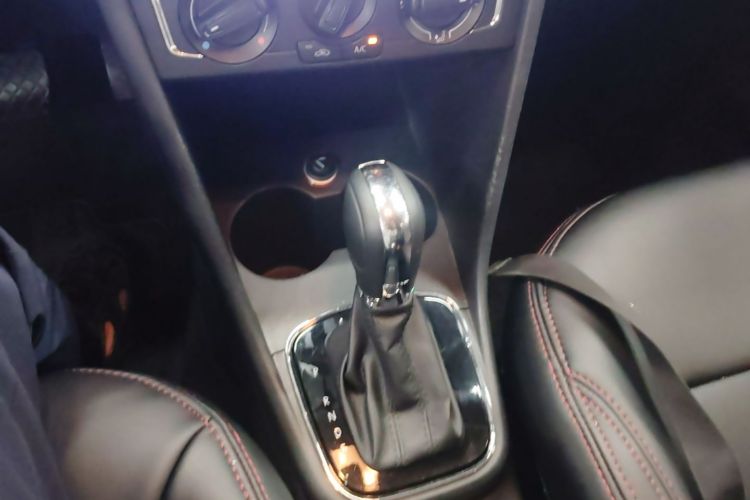 Volkswagen Polo 2016 #18 Volkswagen Polo 2016 car image #18