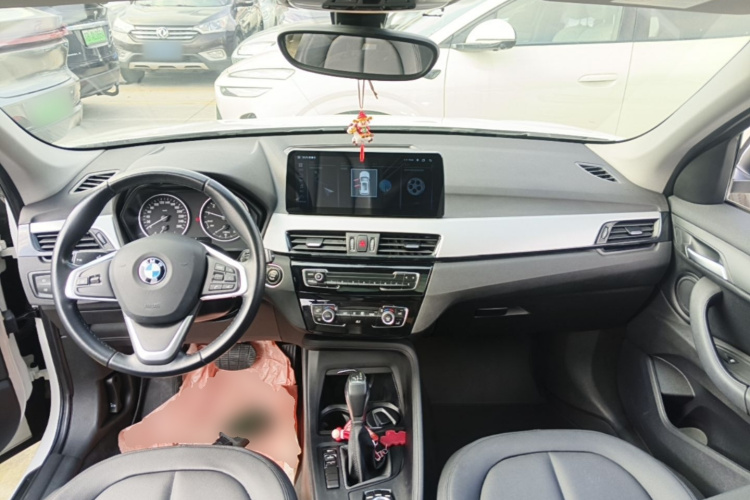 BMW X1 2017 #10 BMW X1 2017 صورة سيارة #10