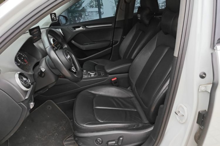 Audi A3 2019 car image #15