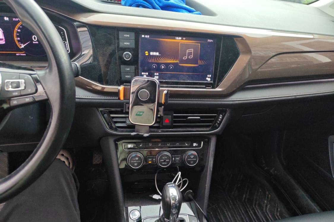Volkswagen Tharu 2019 #26 Volkswagen Tharu 2019 car image #26