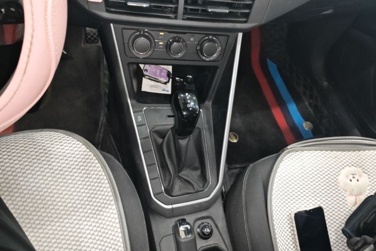 Volkswagen Polo 2023 car image #14