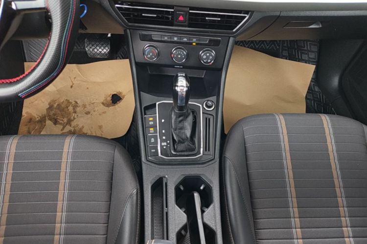 Volkswagen Lavida 2020 car image #14