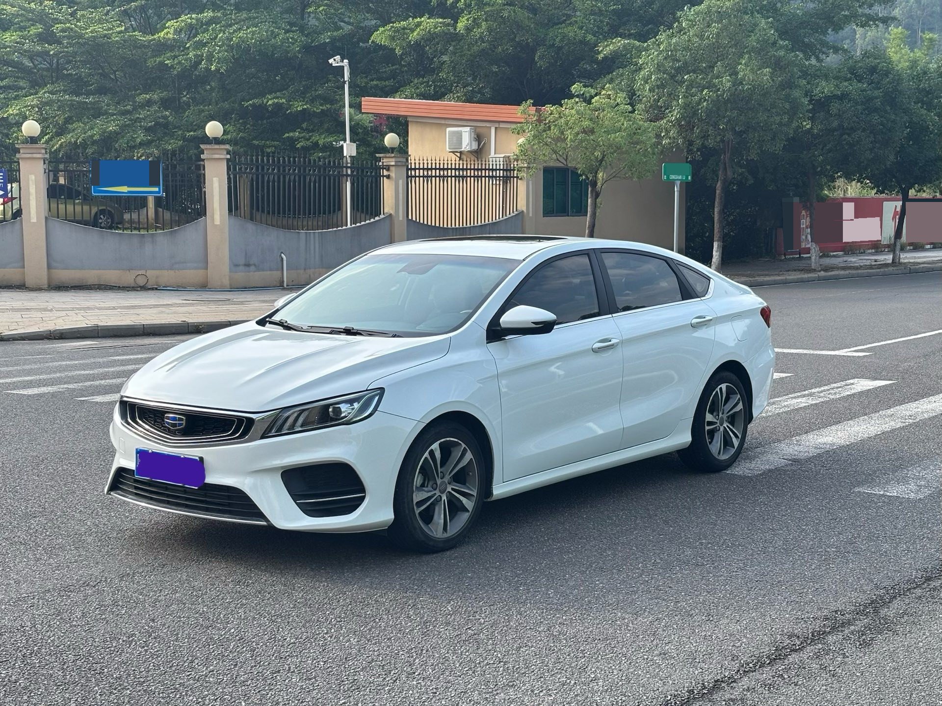 GEELY Binray 2018 car image 