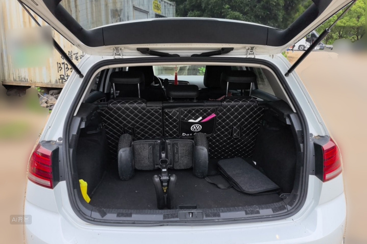 Volkswagen Golf 2019 car image #21