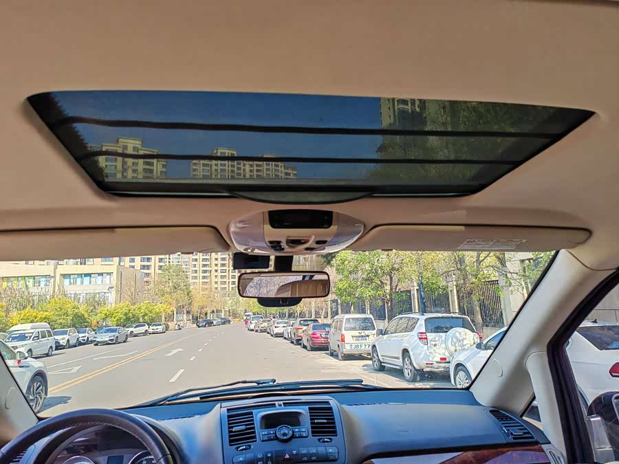 奔驰 唯雅诺 2013 汽车图片 #17