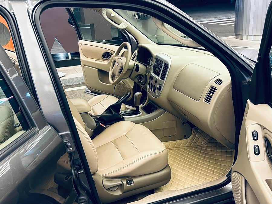 Ford Escape (Imported) 2006 #17 Ford Escape (Imported) 2006 car image #17