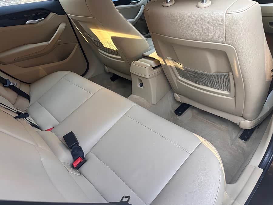 BMW X1 (Imported) 2011 car image #17