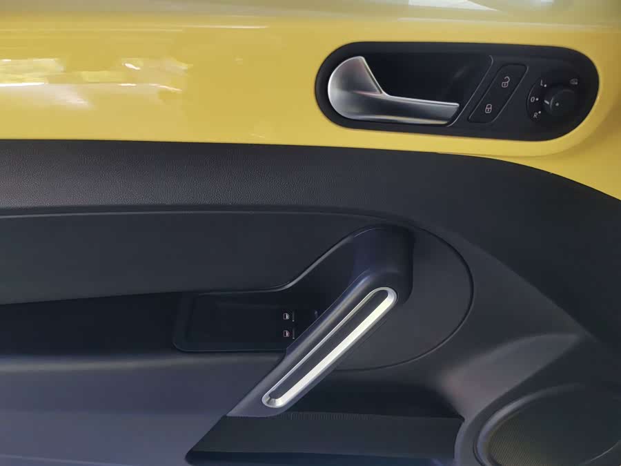 Volkswagen Beetle 2013 immagine di auto #17