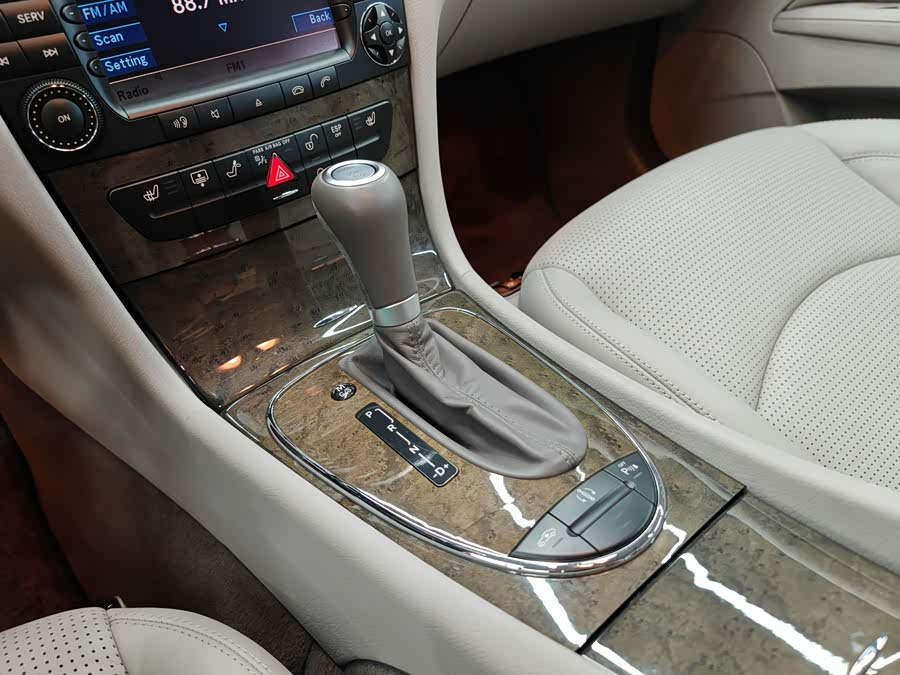 Mercedes-Benz E AMG 2008 immagine di auto #17