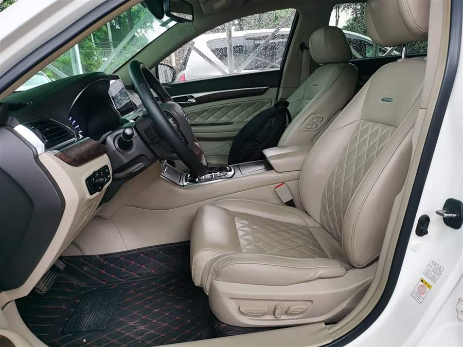 GAC Trumpchi GA8 2017 car image #17