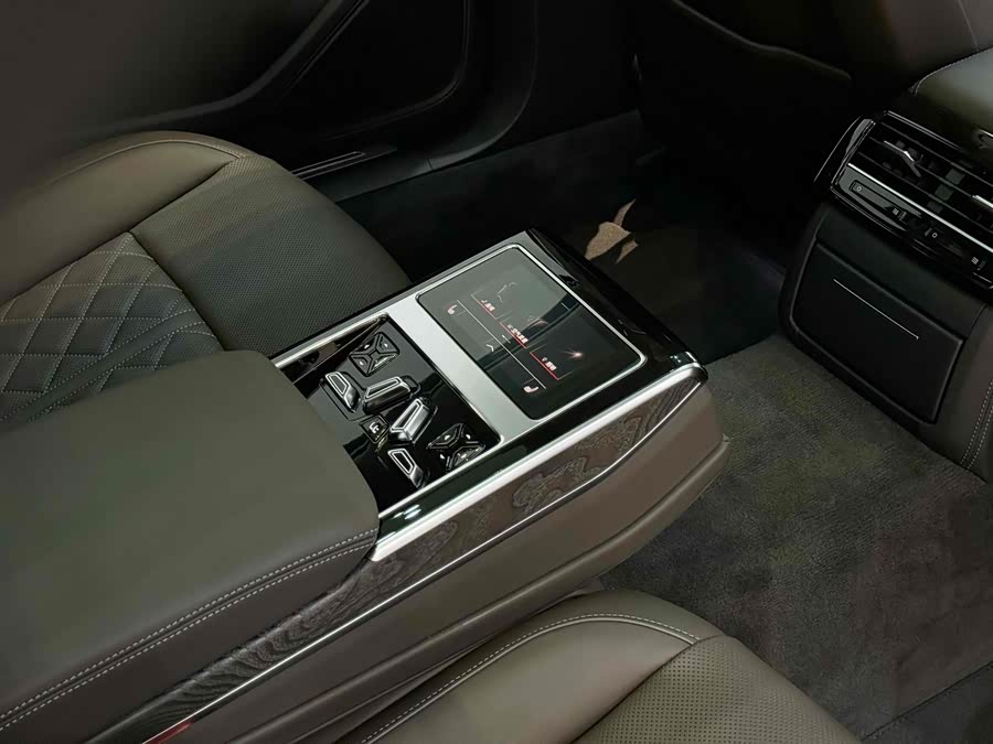 奥迪 奥迪A8 2024 汽车图片 #17