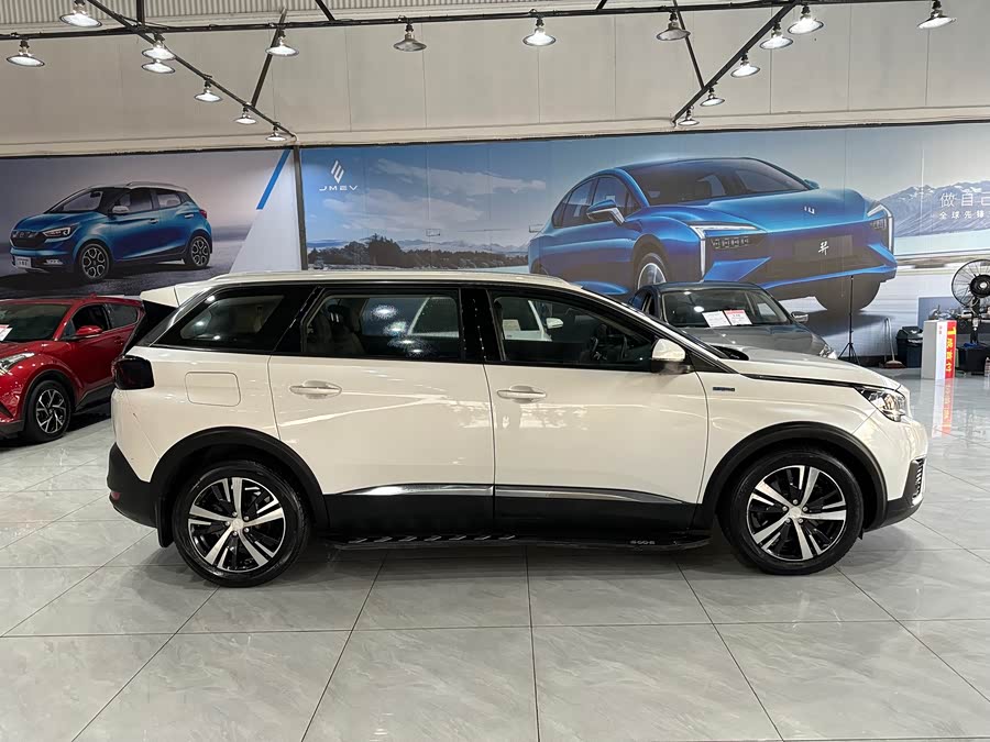 Peugeot 5008 2018 car image #17