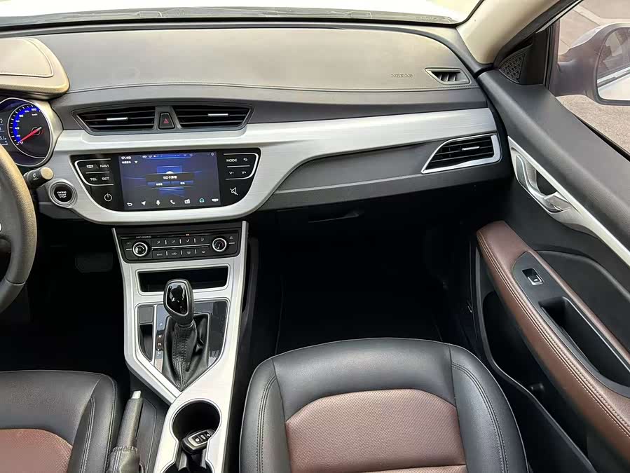 GEELY Vision 2018 car image #17