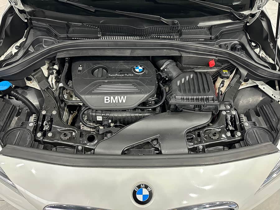 BMW 2 Series Gran Tourer 2017 car image #17