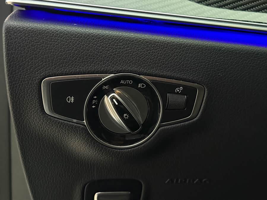 Mercedes-Benz E AMG 2019 immagine di auto #17