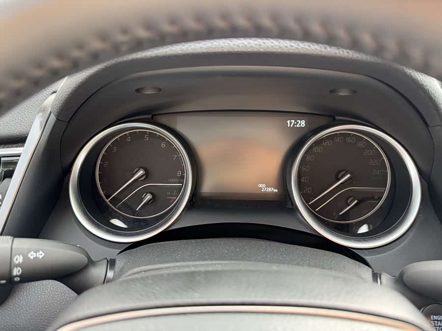 Toyota Camry 2023 imagem de carro #17