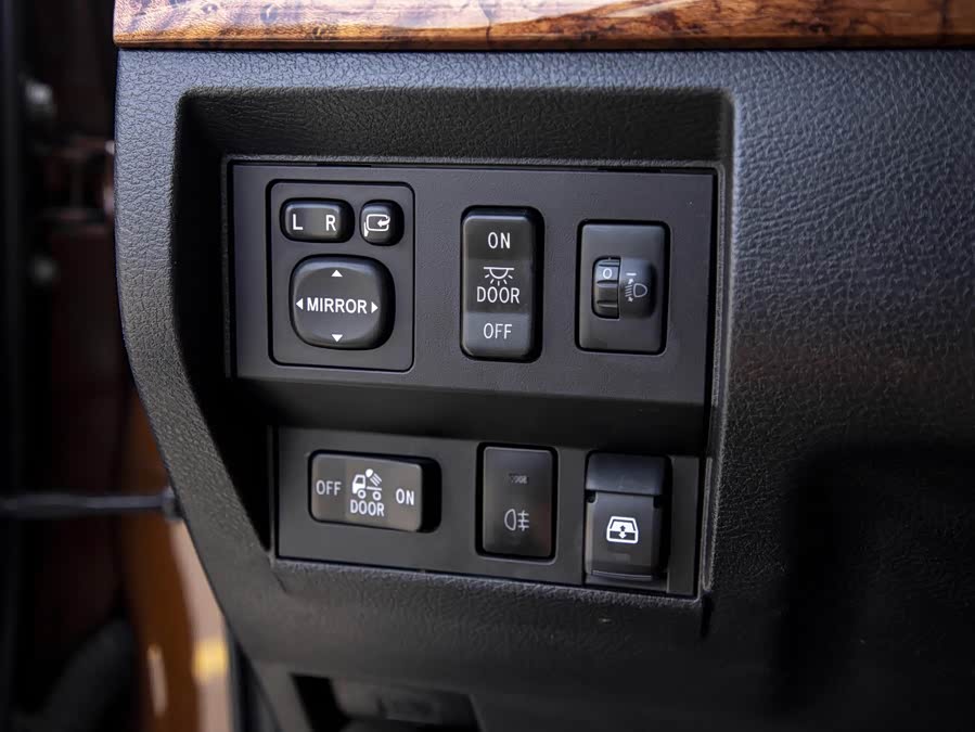 Toyota Tundra 2017 imagen de coche #17