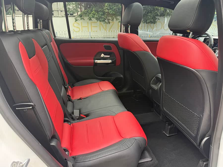 Mercedes-Benz GLB AMG 2023 immagine di auto #17