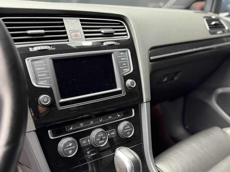 Volkswagen Golf (Imported) 2016 imagem de carro #17