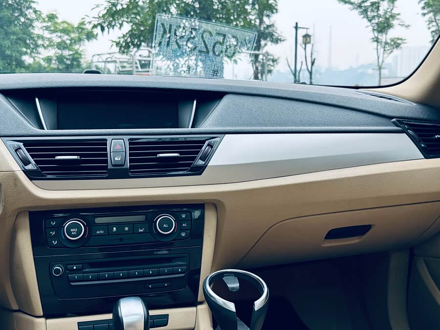 BMW X1 (Imported) 2013 car image #17