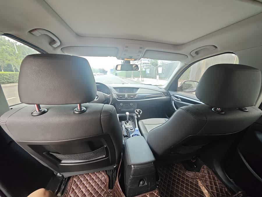 BMW X1 (Imported) 2012 car image #17